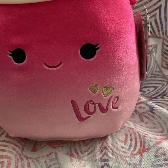 Squishmallows Squishmallow cinnamon frozen yogurt valentines stuffed plush - Picture 2 of 6